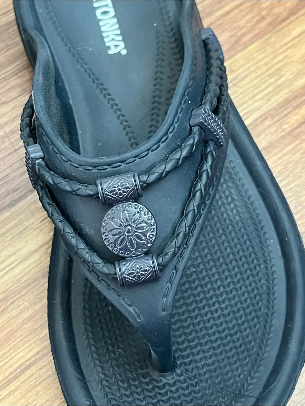 Minnetonka Kids Sandal Size 7